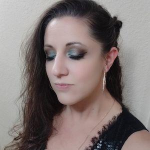 Meet your Posher, Janessa